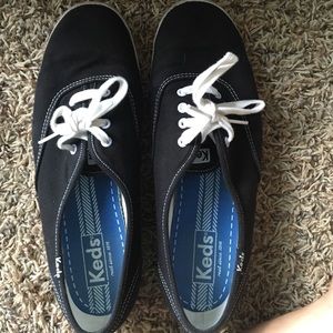 Black Keds