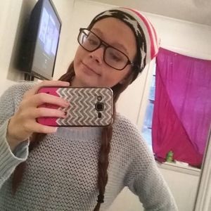 Meet your Posher, Kara