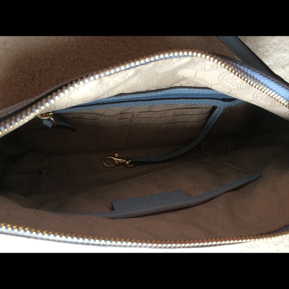 Medium size Pastel Blue Michael Kors cross body - Picture 2 of 2