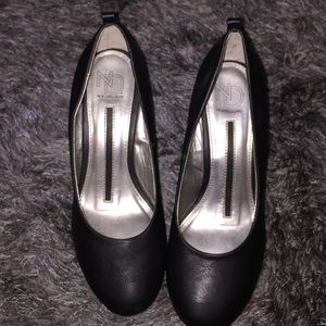 Black wedge 3 1/2 inch heel new directions