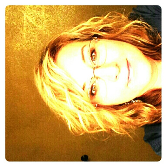 Meet your Posher, Rhonda - Picture 1 of 1