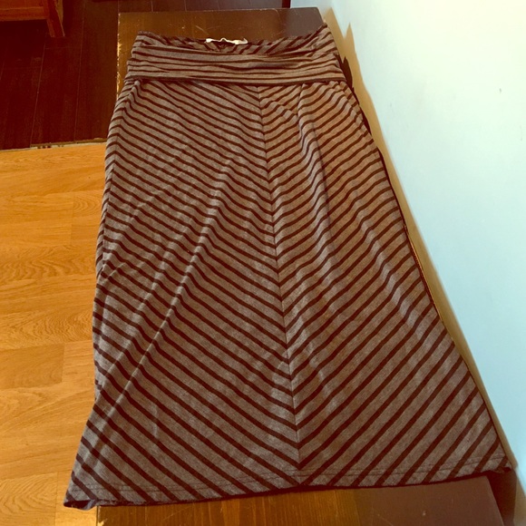 Maternity skirt