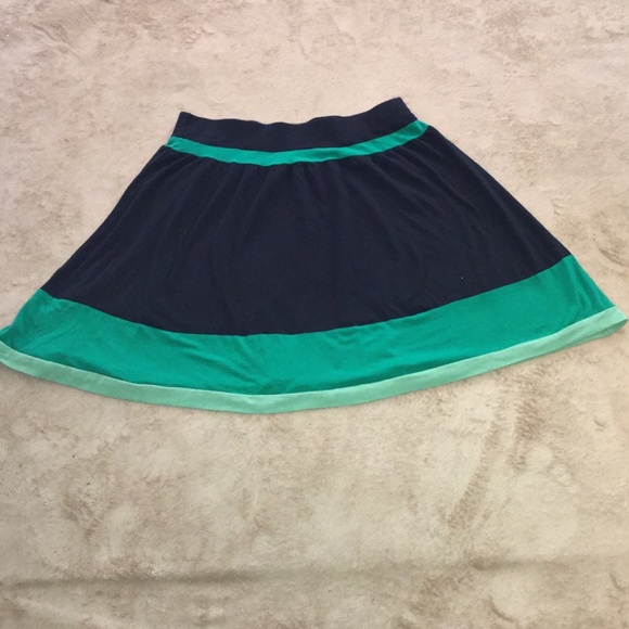 Sonoma Dresses & Skirts - Sonoma Woman Skirt. Size L