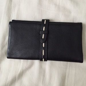 Black long wallet