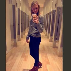 Meet your Posher, Julyette