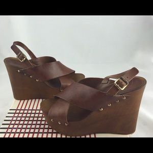 Brown Platform wooden wedge sandals