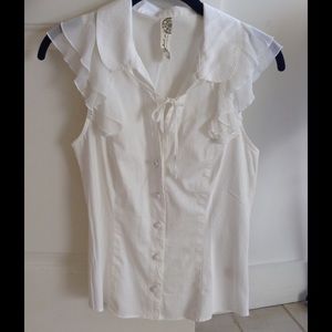Free People ivory fitted blouse with Ruffles