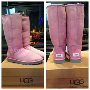 Womens size 9 ugg boots