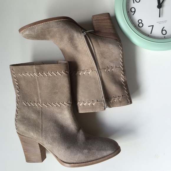 Aquatalia boots