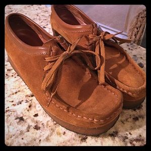 Womens Clarks Wallabees