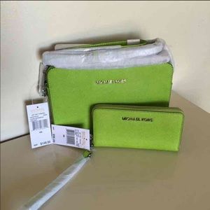 Michael Kors lg crossbody & wallet