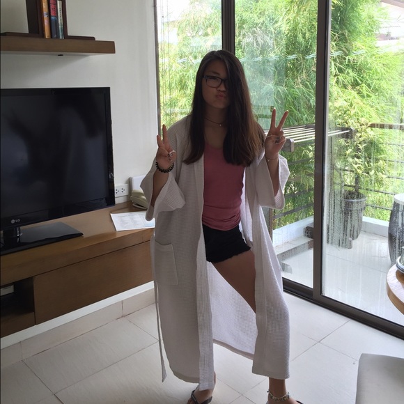 Meet your Posher, Gaby - Picture 2 of 7