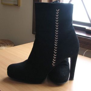 FINAL SALE - Stuart Weitzman "Chevron" Suede Boots