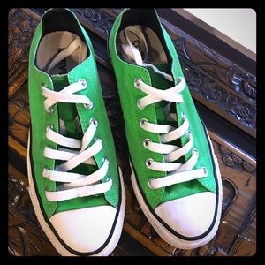 Green Converse Size 7