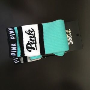‼️SOLD‼️PINK vs socks 2 pack teal pair