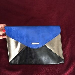 Reaction- Kenneth Cole - Working Clutch