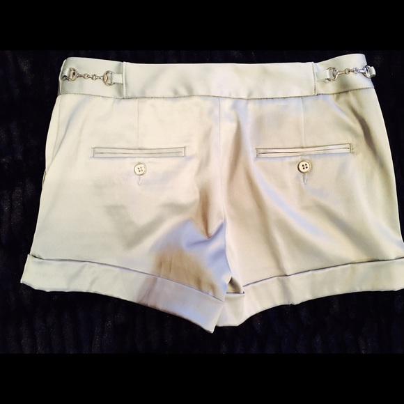 Shiny silver shorts size 2 w/silver link on sides - Picture 2 of 3