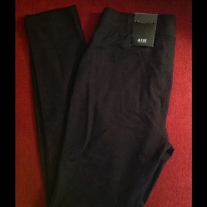 a.n.a leggings NWT, size medium