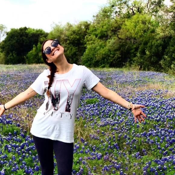 Meet your Posher, Dena - Picture 1 of 1