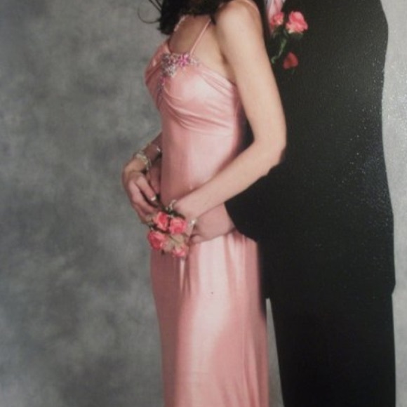 Formal Dress - Picture 1 of 4