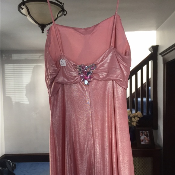 Formal Dress - Picture 4 of 4