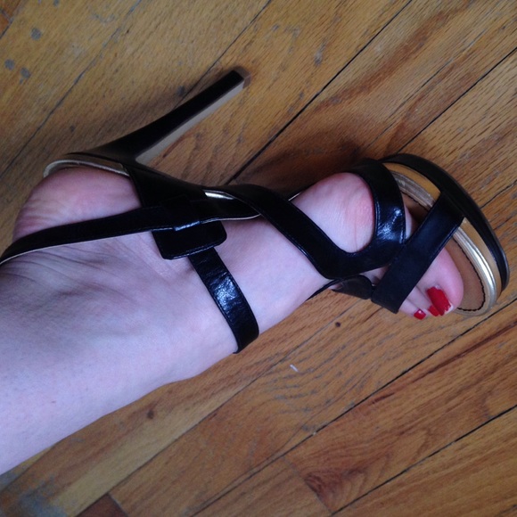 Nine West Strappy Heels 8.5 - Picture 2 of 4