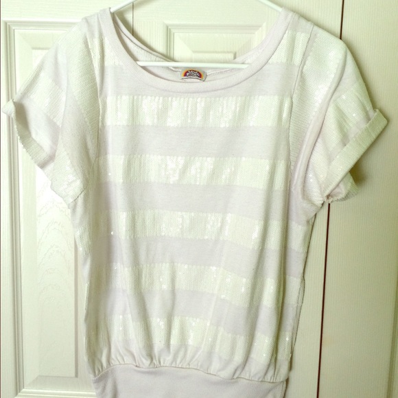 Short sleeve white & sequined top