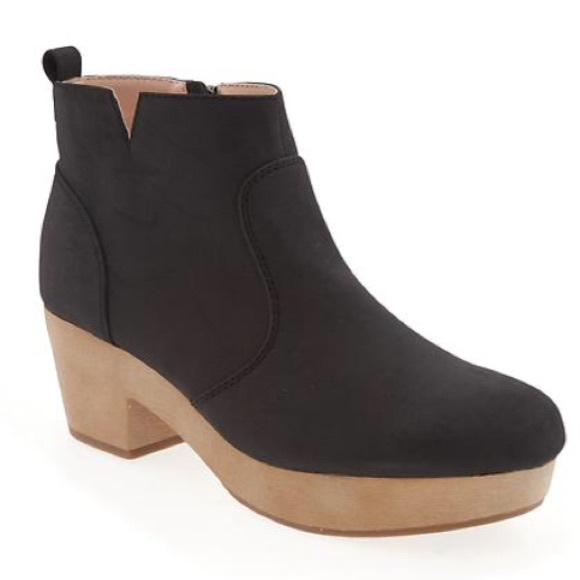 Old Navy Clog Boots