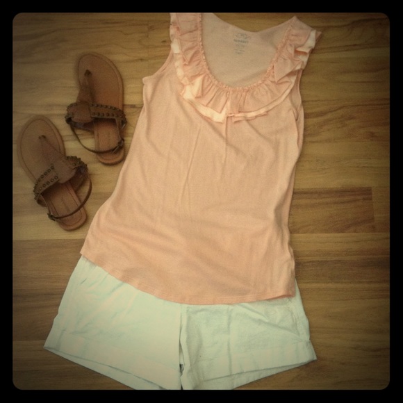 X-Small Old Navy ruffle top!🎀