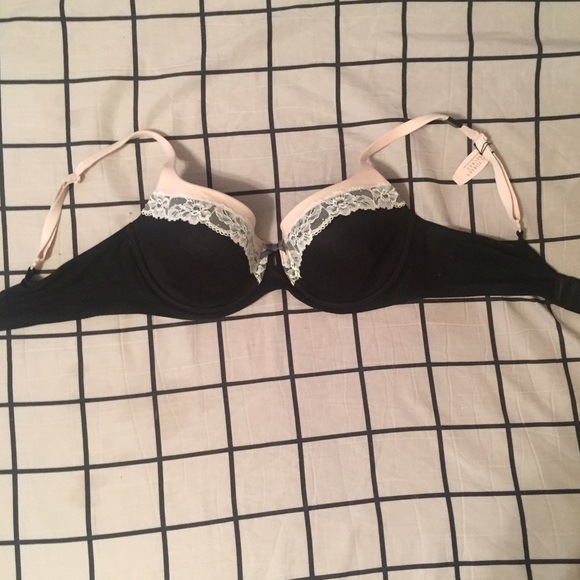 PINK Victoria's Secret Other - 📍PRICE DROP📍Victoria's Secret Bra