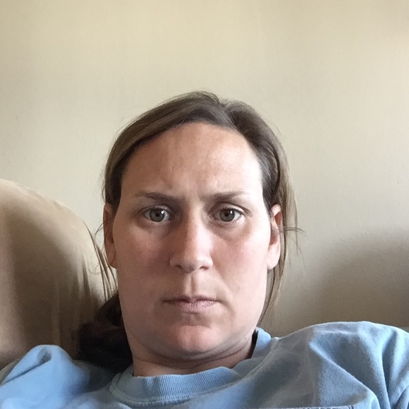 Meet your Posher, Janet - Picture 1 of 1