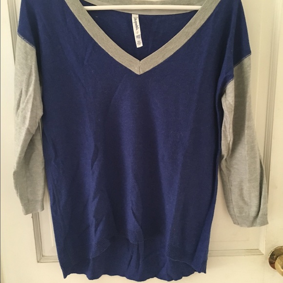 Three quarter length sleeve sweater