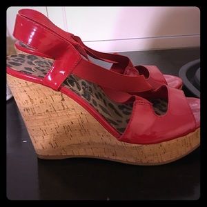 Red wedges
