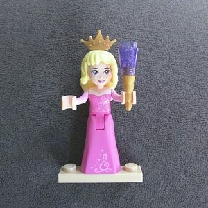 Meet your Posher, Rose