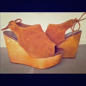 Jeffery Campbell "the snick" wedge 8.5
