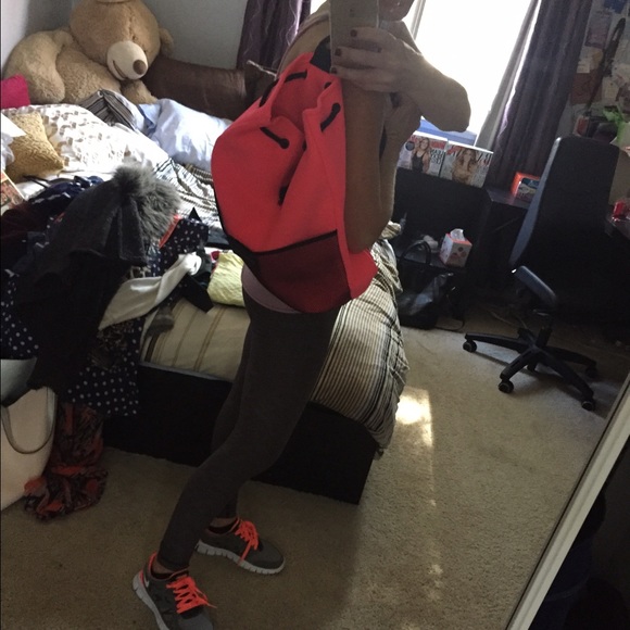 SOLD 🚫VS backpack - Picture 2 of 4