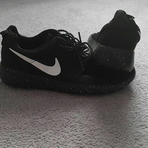 Nike "Oreo" Roshe Runs Men's size 11