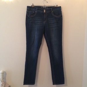 Rue 21 Dark Wash Mid Rise Skinny Jeans