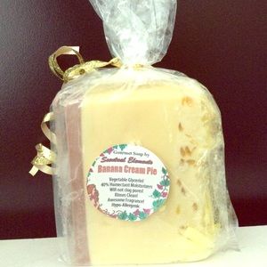 Banana cream pie soap