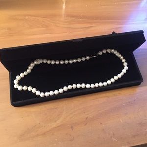 Cute faux pearl necklace