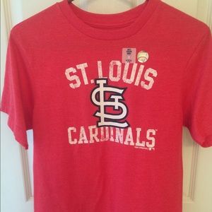 Boys size 14/16 or XL Cardinal tee. NWT