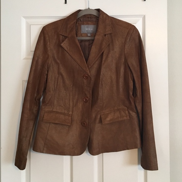 Women's suede jacket.