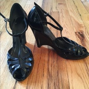 FENDI dressy wedge. Size 7.