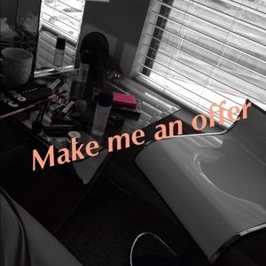 Accepting all reasonable offers on every item