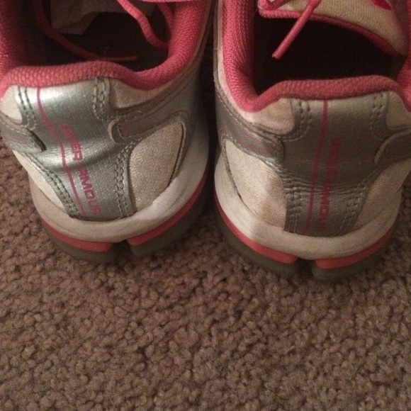 Under Armour Running shoes - Picture 2 of 4