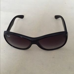 Authentic Ray-ban sunglasses