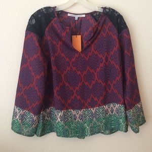 SALEEE NWT Tribal Top
