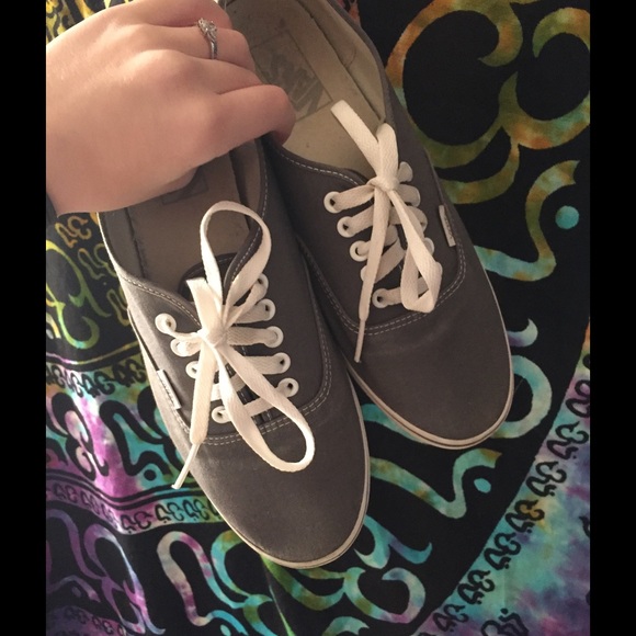 Gray Low-Pro Women's Vans