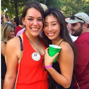 Meet your Posher, Sydnee