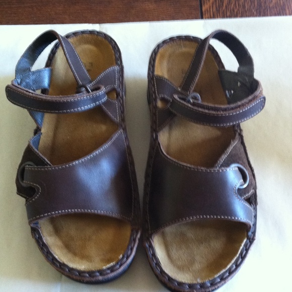 Naot leather sandals
